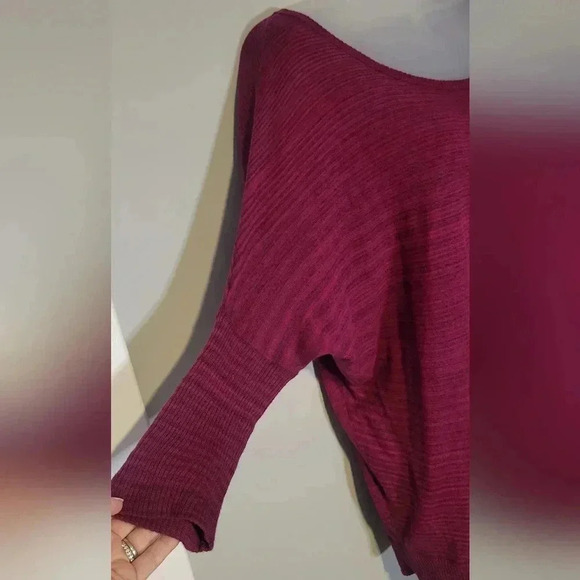 Express Womens Pullover Top Dolman Sleeve Open Knit Sz. Sm dark fuchsia w stripe - Picture 5 of 9